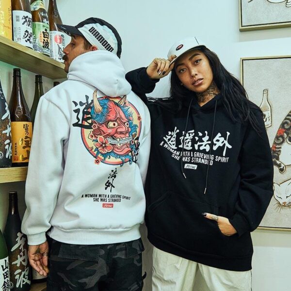 sudadera gris yokai 5